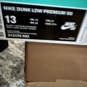 Nike Black and White Sneakers Modern Comfort